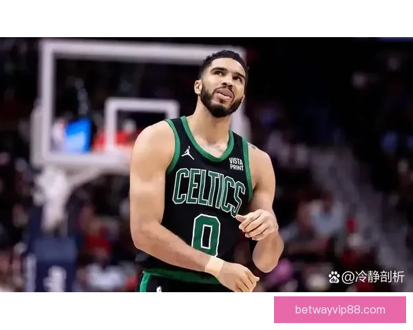 塔图姆三节23分11篮板9助攻差1助实现连场三双展现巨星实力